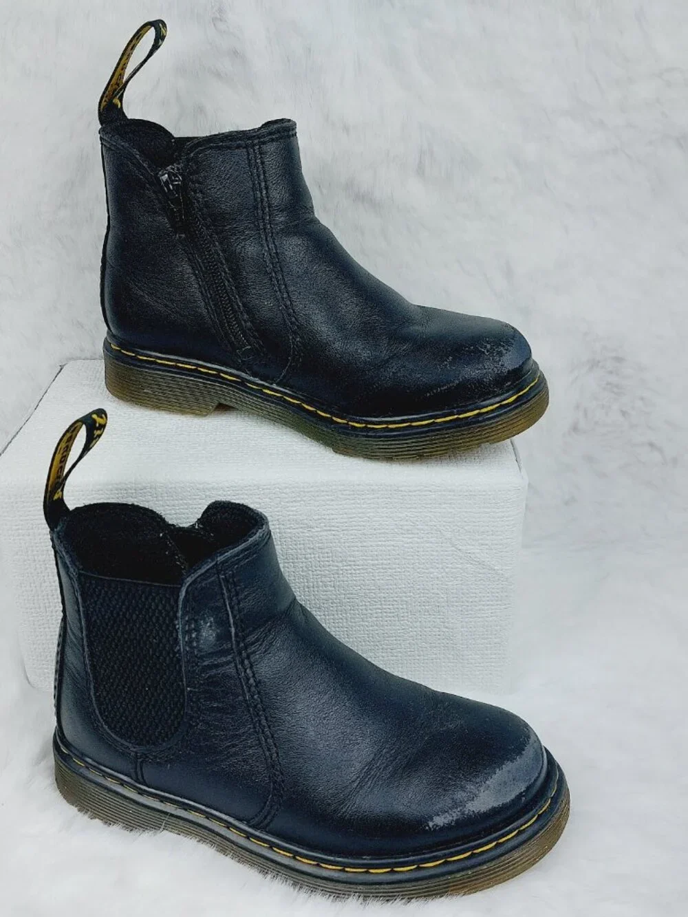 Dr. Martens Girl's Black 2976 Softy Leather Side Zip Classic Chelsea Boot Sz 10